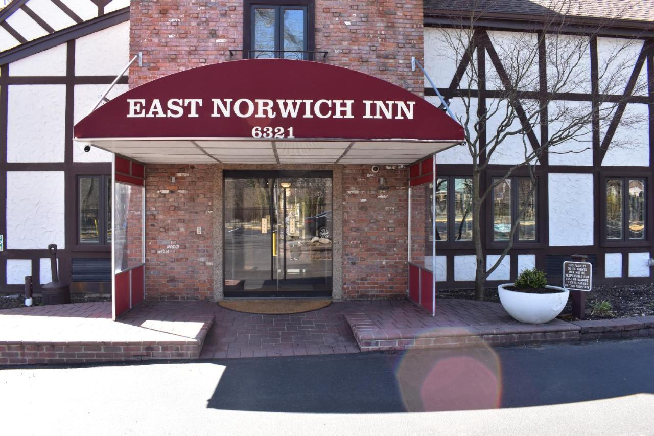 East Norwich Inn Exterior photo